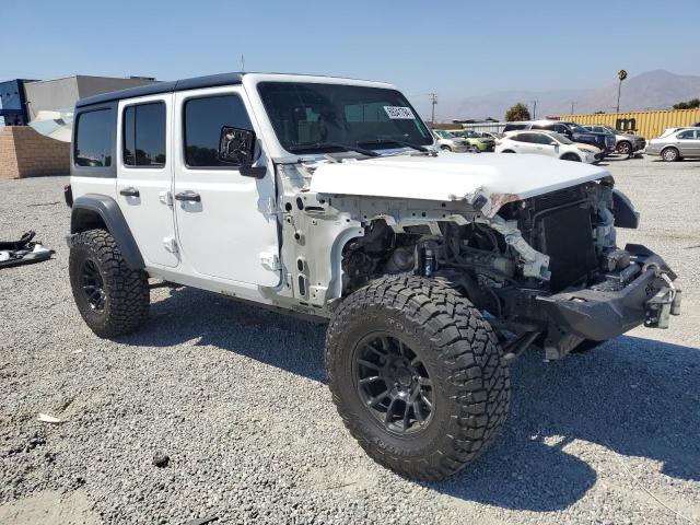 Photo 3 VIN: 1C4HJXDG7JW143929 - JEEP WRANGLER U 