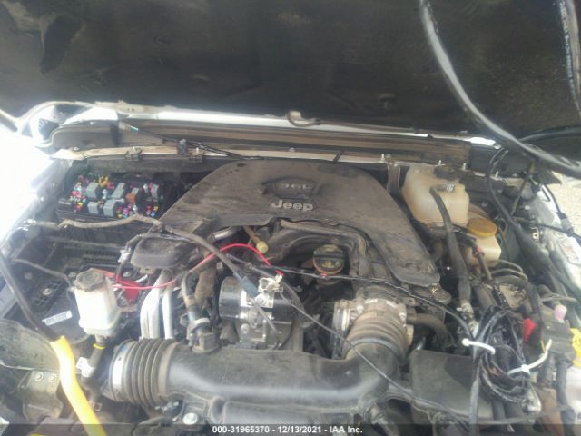 Photo 9 VIN: 1C4HJXDG7MW596632 - JEEP WRANGLER 