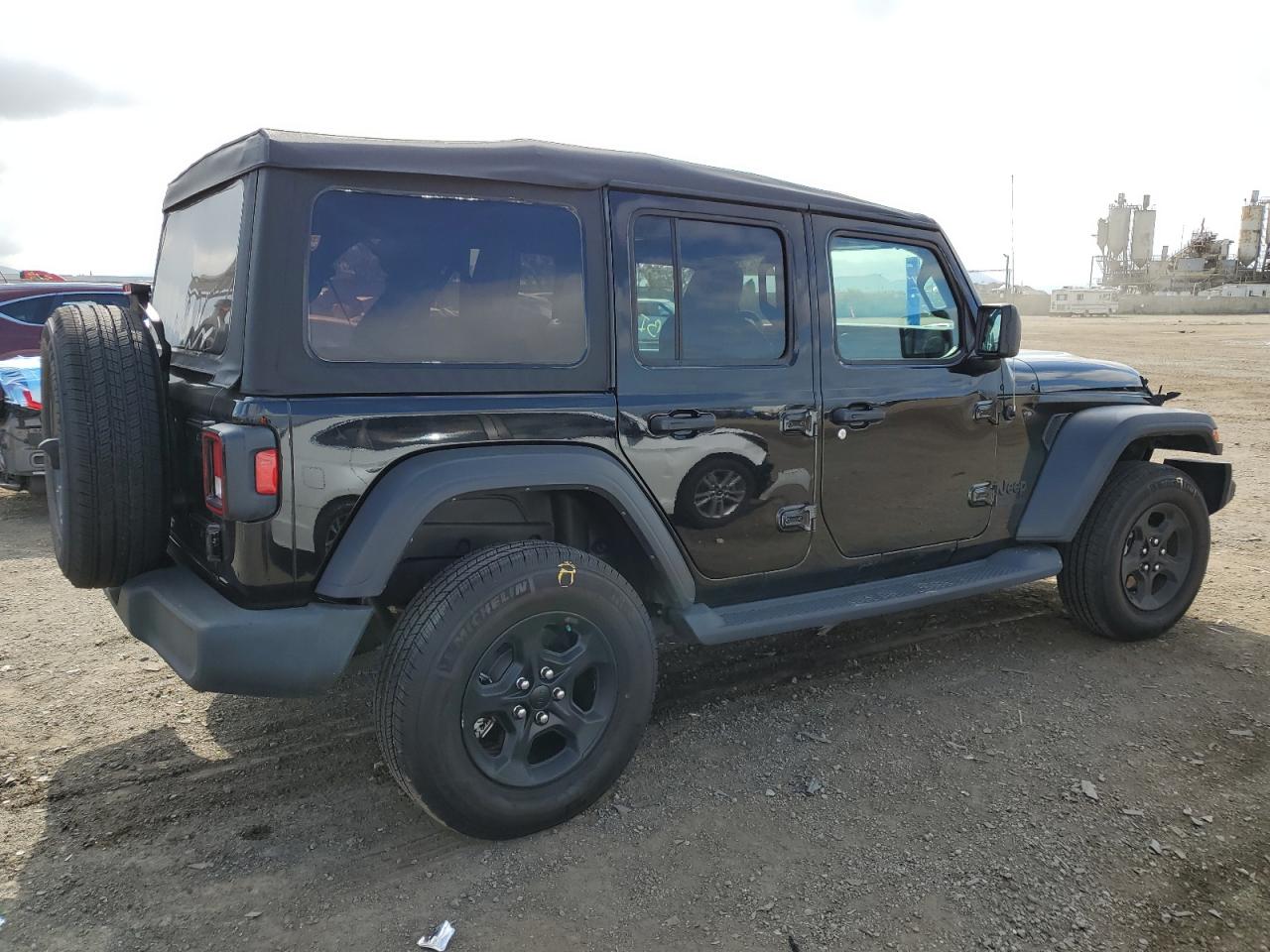 Photo 2 VIN: 1C4HJXDG7NW133178 - JEEP WRANGLER 