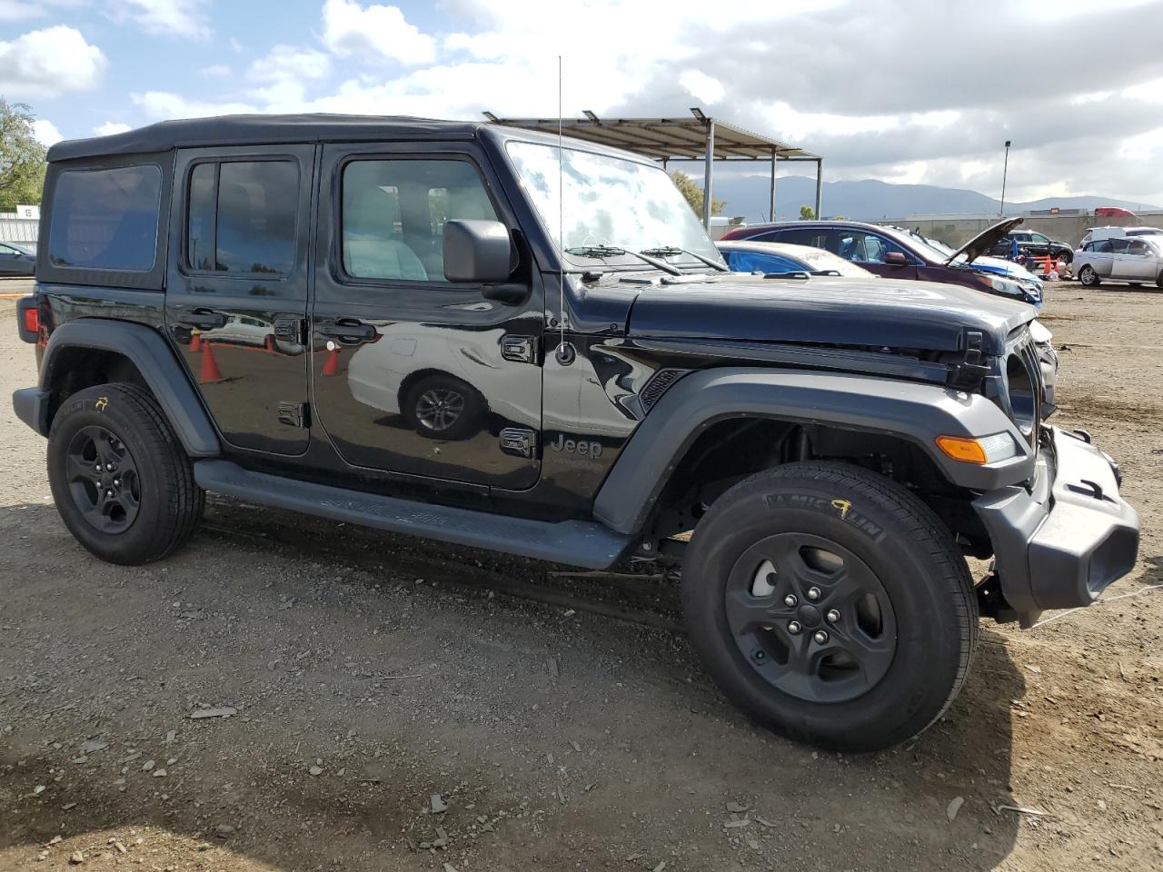 Photo 3 VIN: 1C4HJXDG7NW133178 - JEEP WRANGLER 