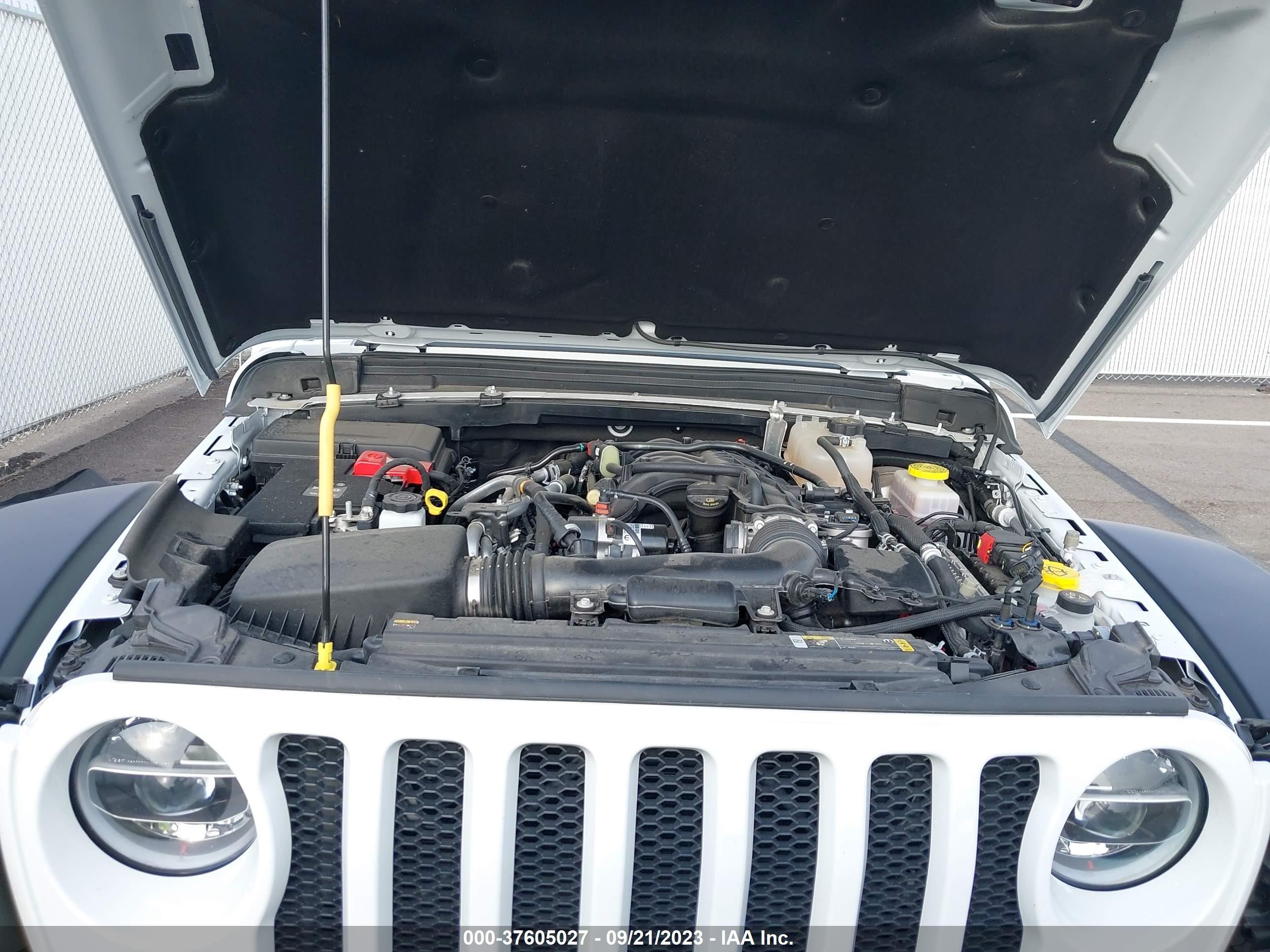 Photo 9 VIN: 1C4HJXDG7NW254079 - JEEP WRANGLER 