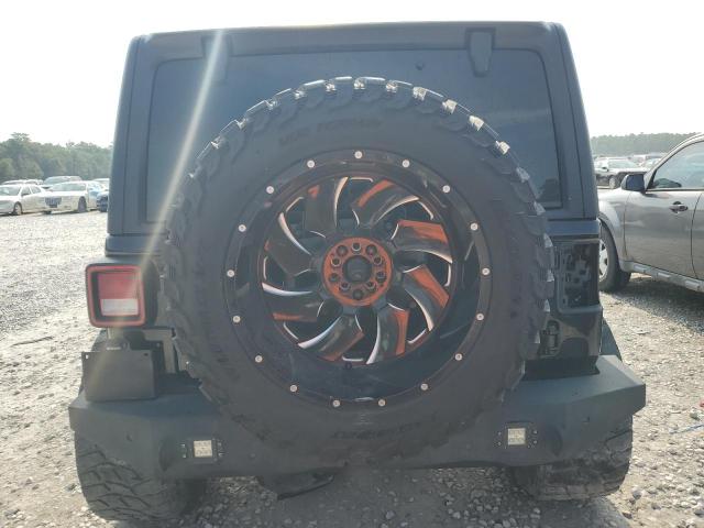 Photo 5 VIN: 1C4HJXDG8JW111488 - JEEP WRANGLER U 