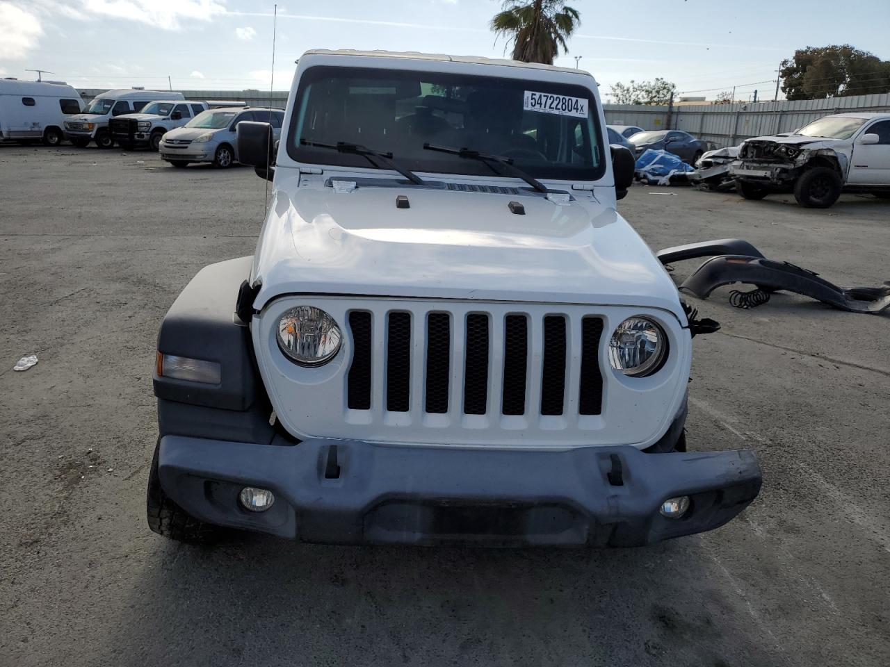 Photo 4 VIN: 1C4HJXDG8JW126640 - JEEP WRANGLER 