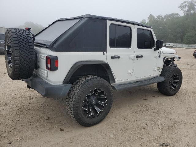 Photo 2 VIN: 1C4HJXDG8JW152381 - JEEP WRANGLER 