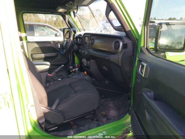 Photo 4 VIN: 1C4HJXDG8JW268437 - JEEP WRANGLER UNLIMITED 