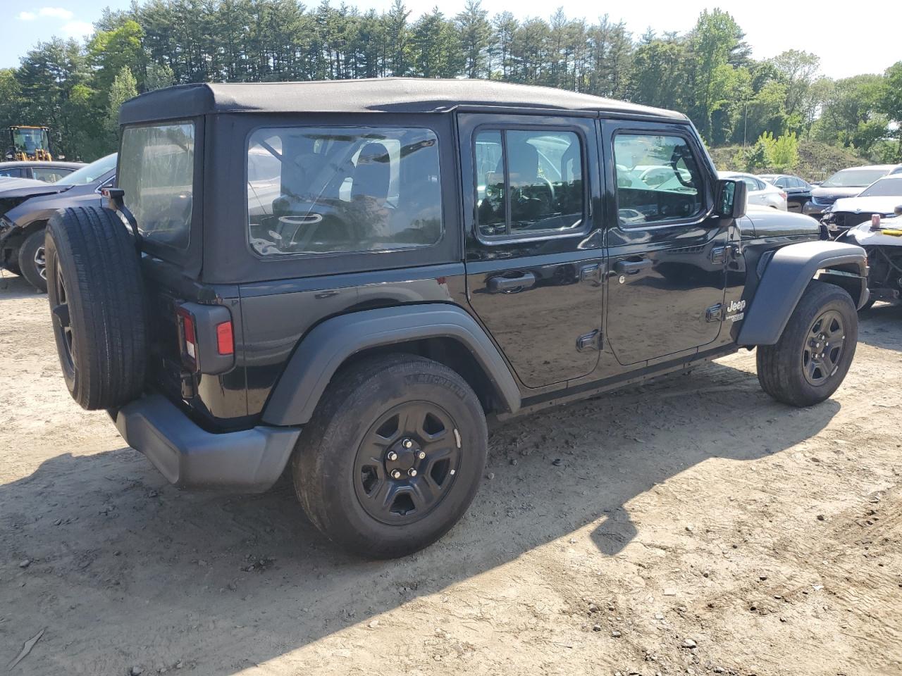 Photo 2 VIN: 1C4HJXDG9JW150462 - JEEP WRANGLER 