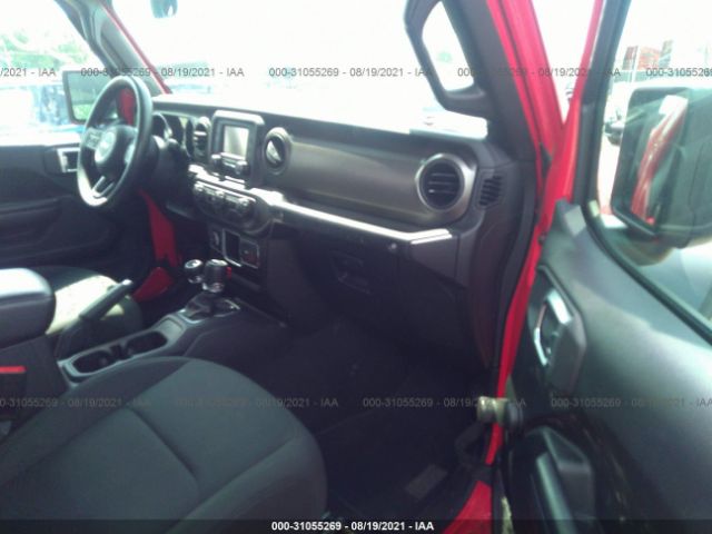 Photo 4 VIN: 1C4HJXDG9JW153023 - JEEP WRANGLER UNLIMITED 