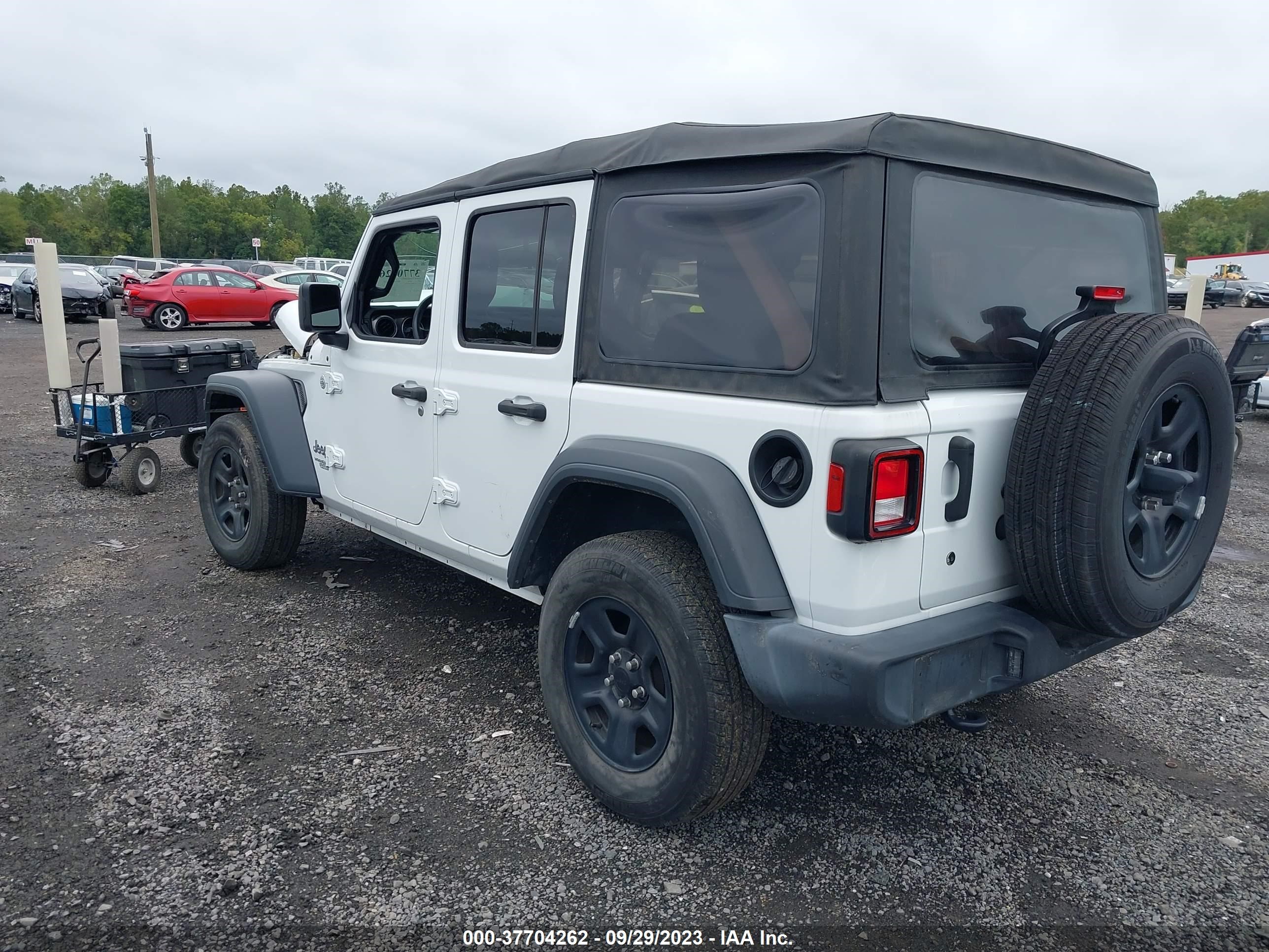 Photo 2 VIN: 1C4HJXDGXJW154780 - JEEP WRANGLER 