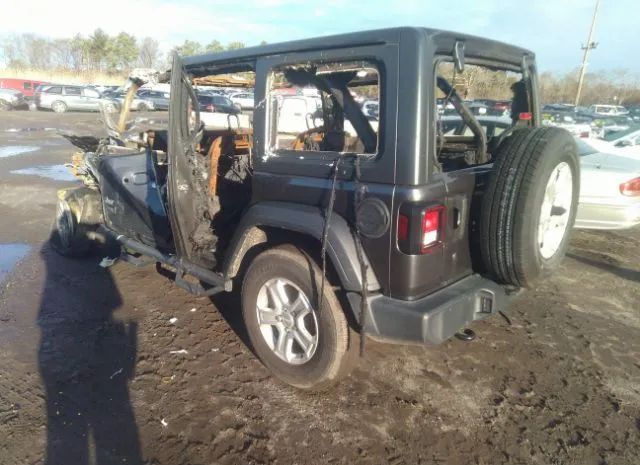 Photo 2 VIN: 1C4HJXDGXJW304757 - JEEP WRANGLER UNLIMITED 