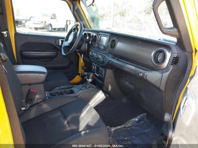 Photo 4 VIN: 1C4HJXDN0JW298854 - JEEP WRANGLER UNLIMITED 