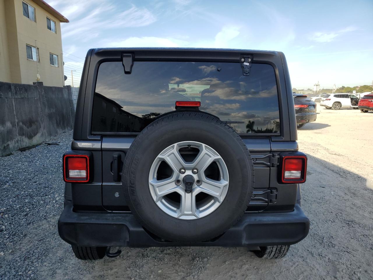 Photo 5 VIN: 1C4HJXDN0KW595401 - JEEP WRANGLER 