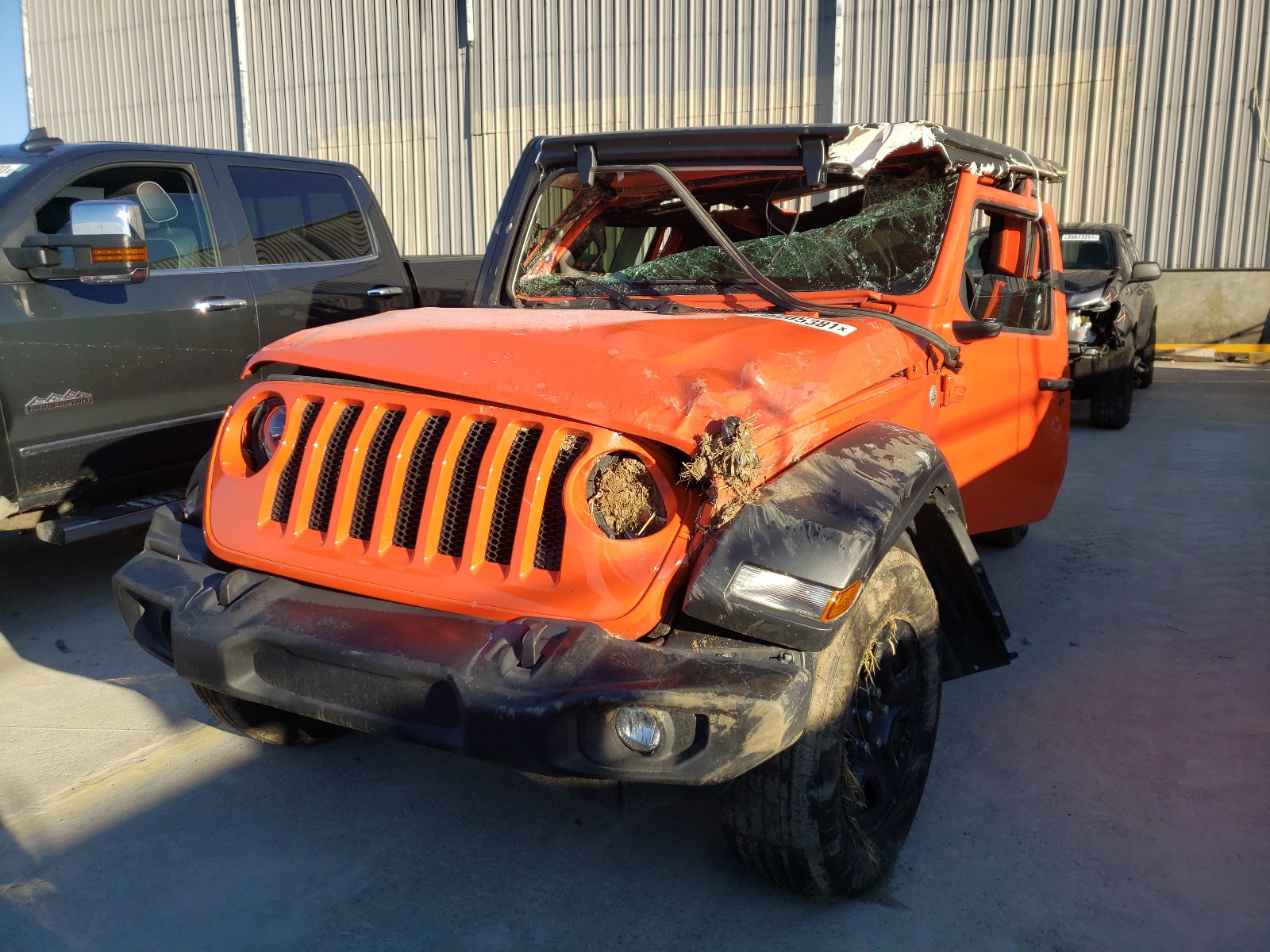 Photo 1 VIN: 1C4HJXDN2JW225341 - JEEP WRANGLER U 