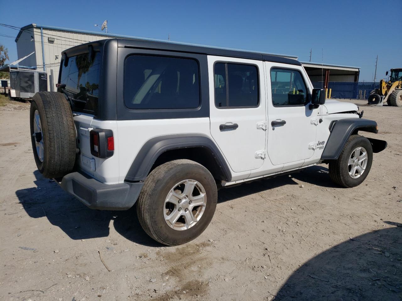 Photo 2 VIN: 1C4HJXDN5LW147883 - JEEP WRANGLER 