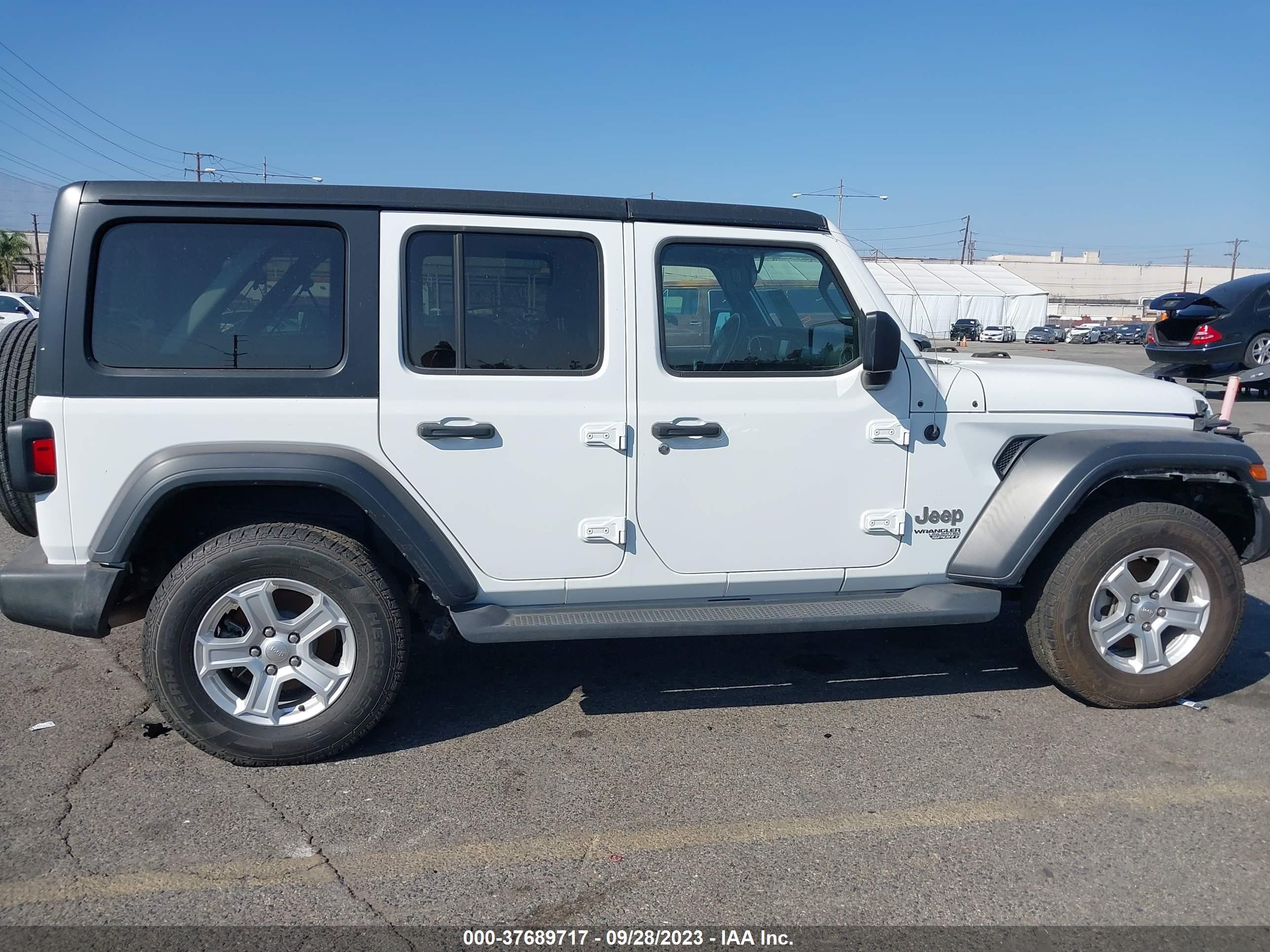 Photo 14 VIN: 1C4HJXDN6LW198146 - JEEP WRANGLER 