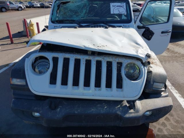 Photo 5 VIN: 1C4HJXDN8JW276813 - JEEP WRANGLER UNLIMITED 