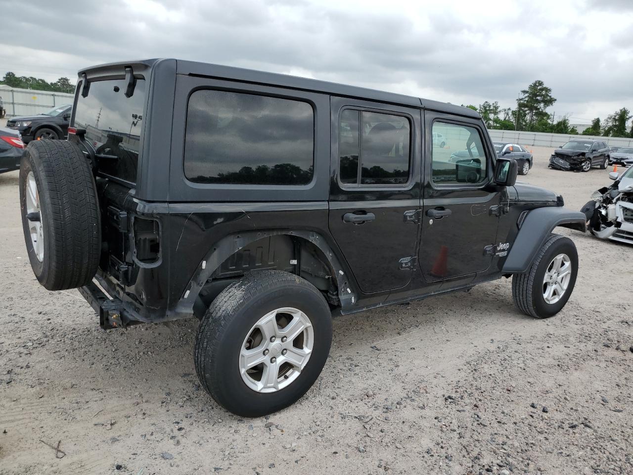 Photo 2 VIN: 1C4HJXDN9JW203904 - JEEP WRANGLER 