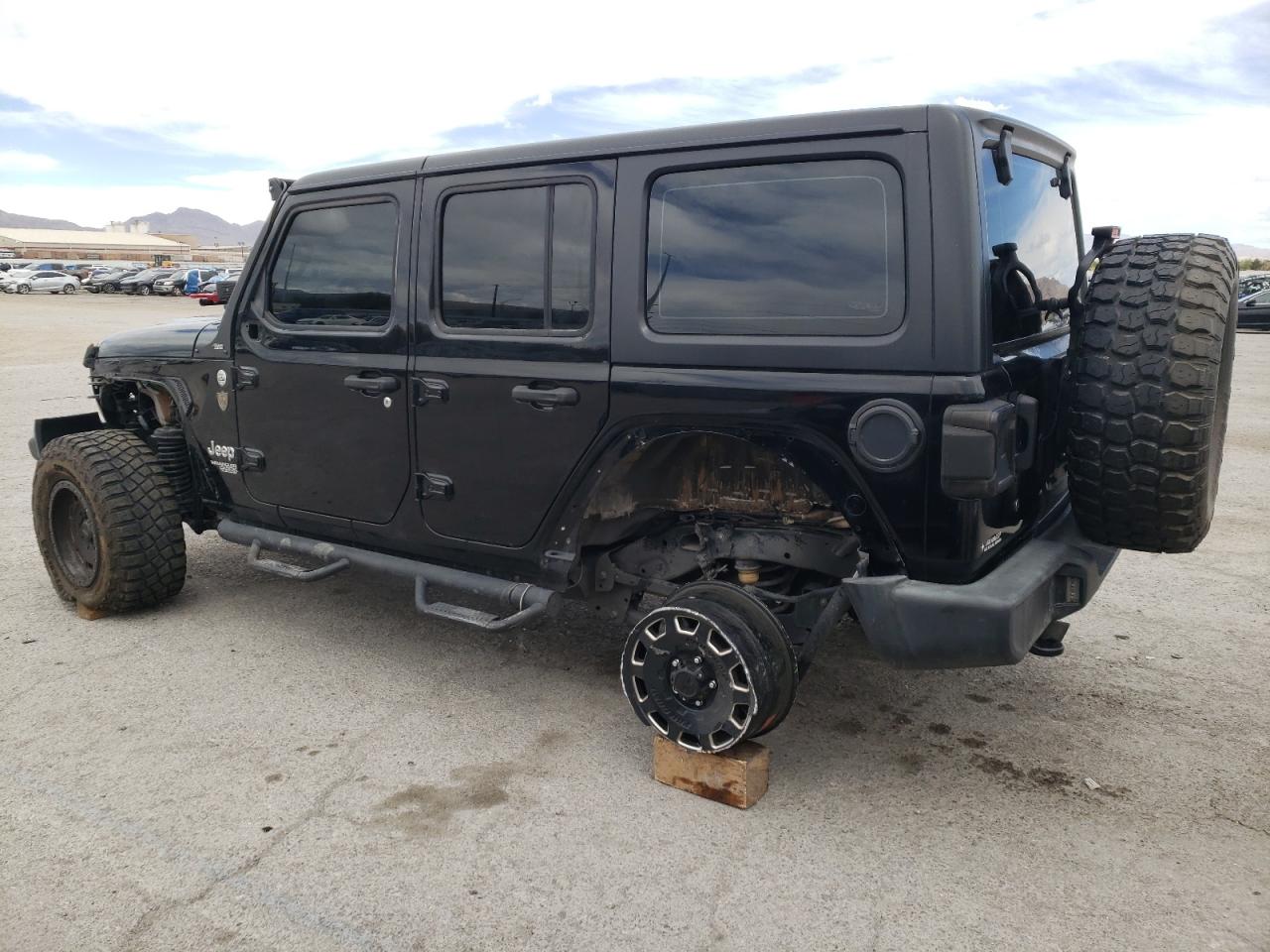 Photo 1 VIN: 1C4HJXDN9JW232514 - JEEP WRANGLER 