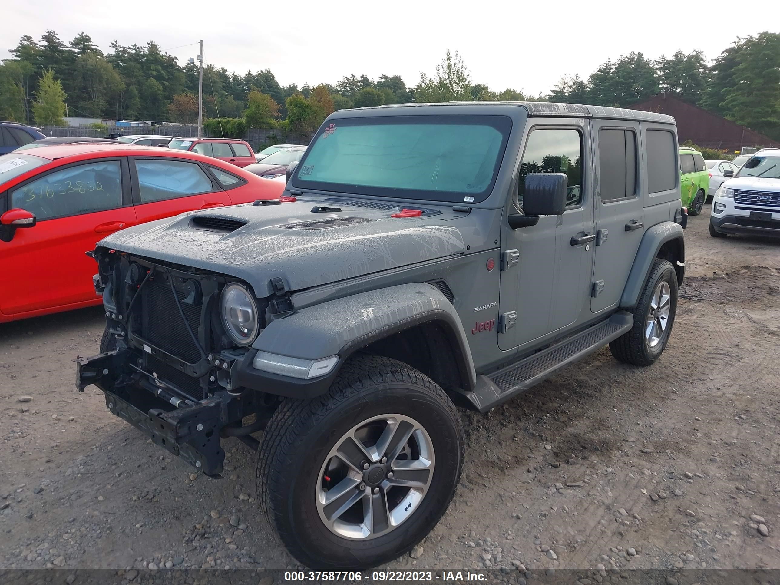 Photo 1 VIN: 1C4HJXEG1JW267595 - JEEP WRANGLER 