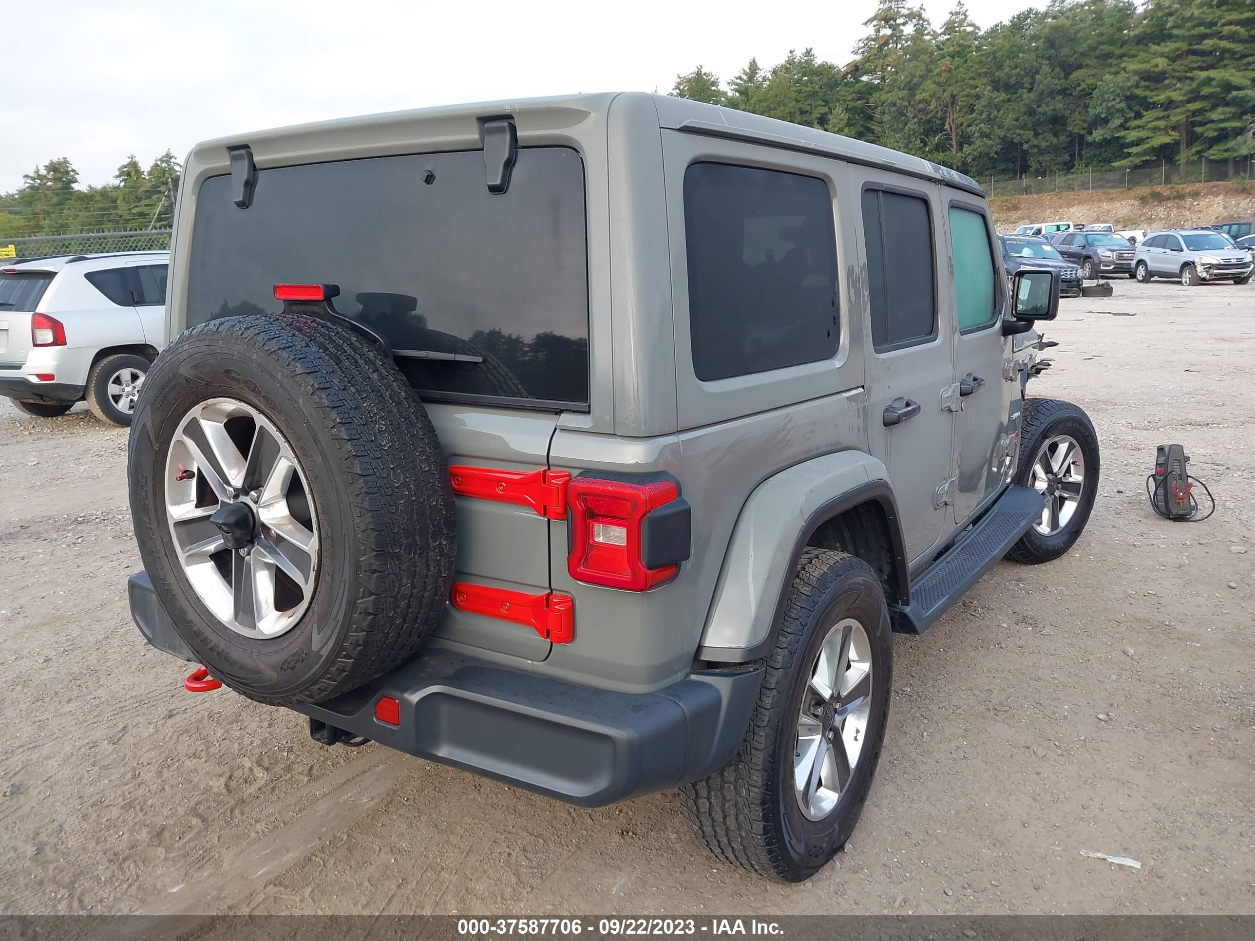 Photo 3 VIN: 1C4HJXEG1JW267595 - JEEP WRANGLER 