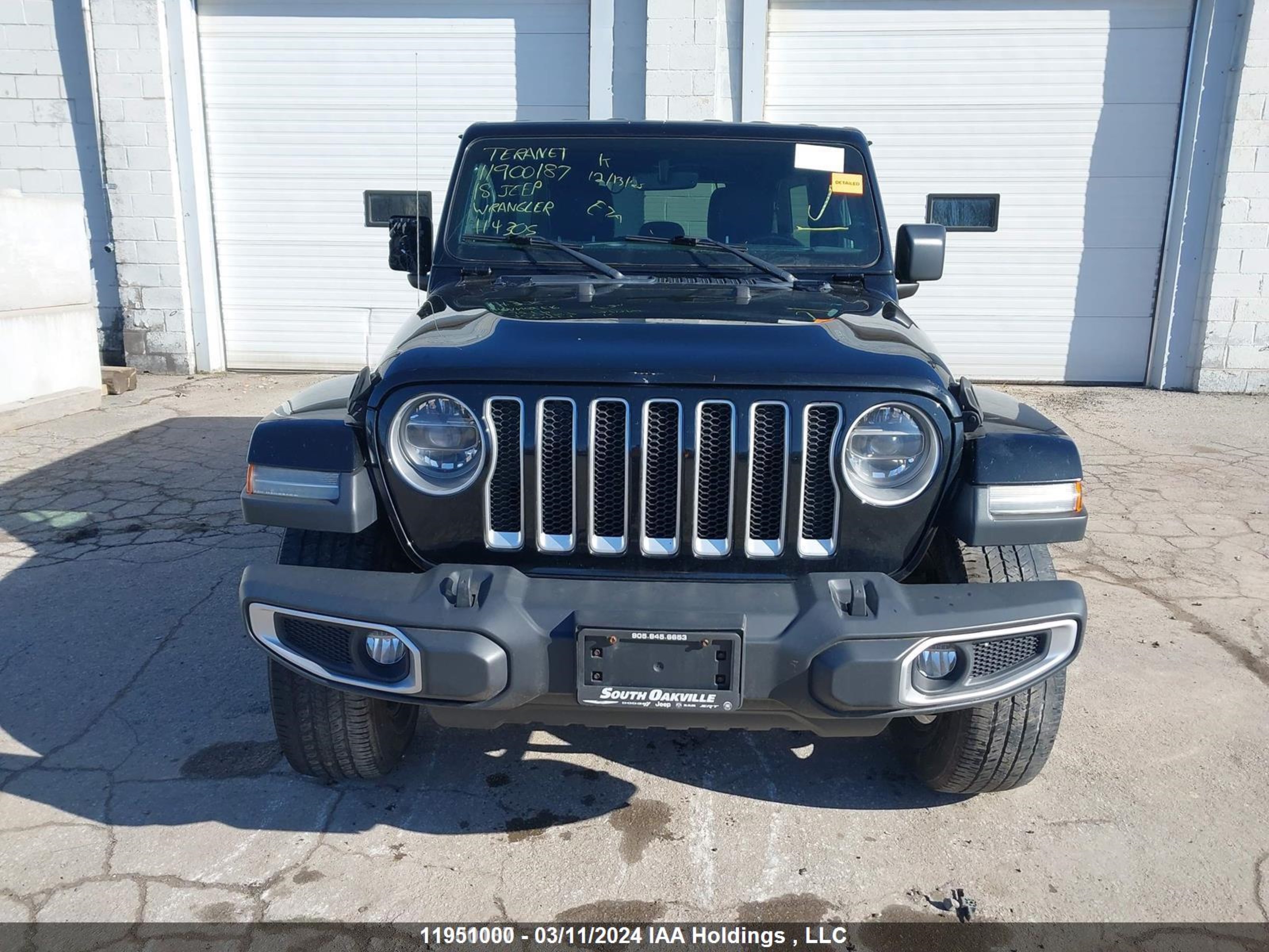 Photo 12 VIN: 1C4HJXEG2JW114305 - JEEP WRANGLER 