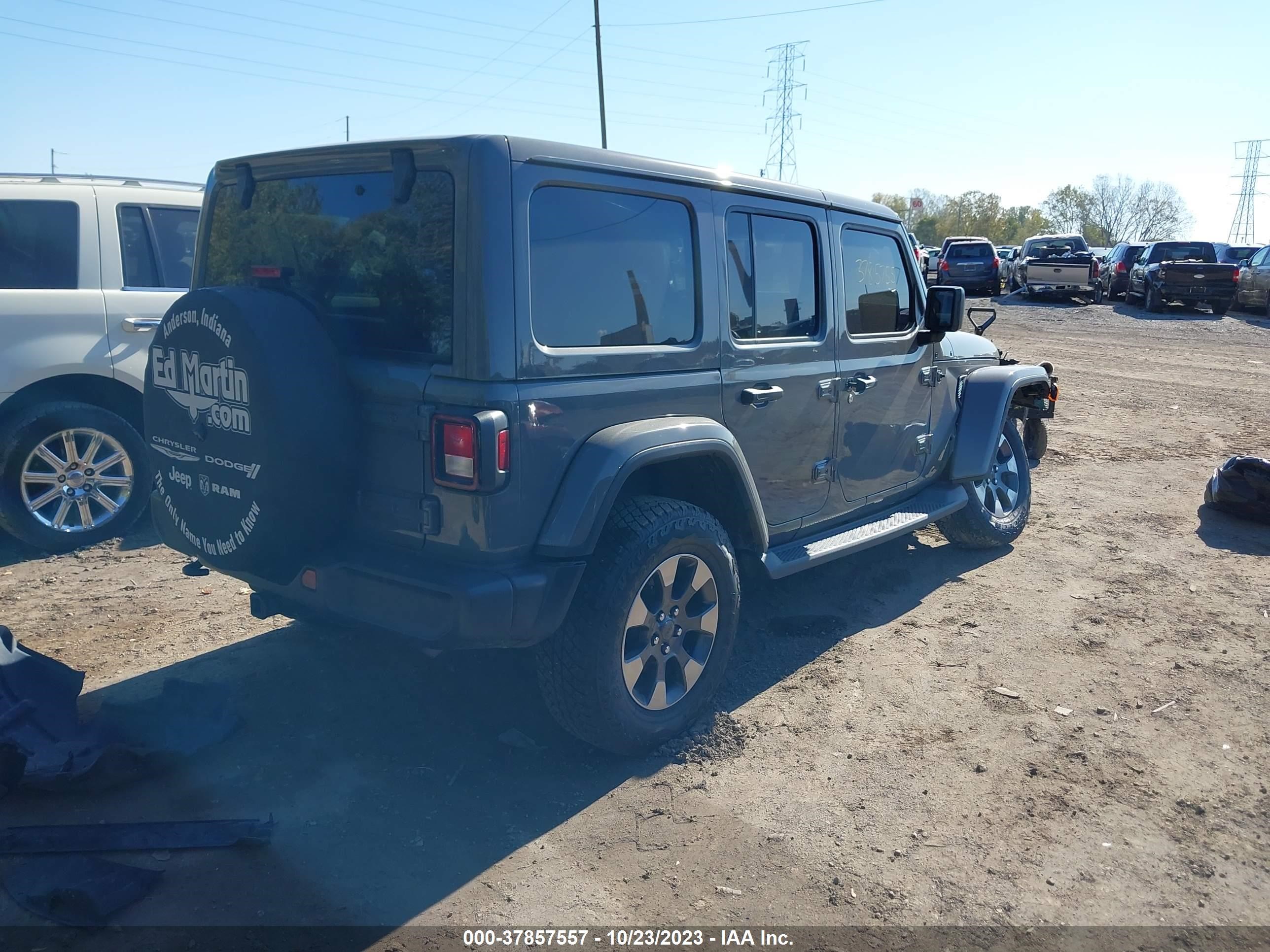 Photo 3 VIN: 1C4HJXEG2JW247002 - JEEP WRANGLER 