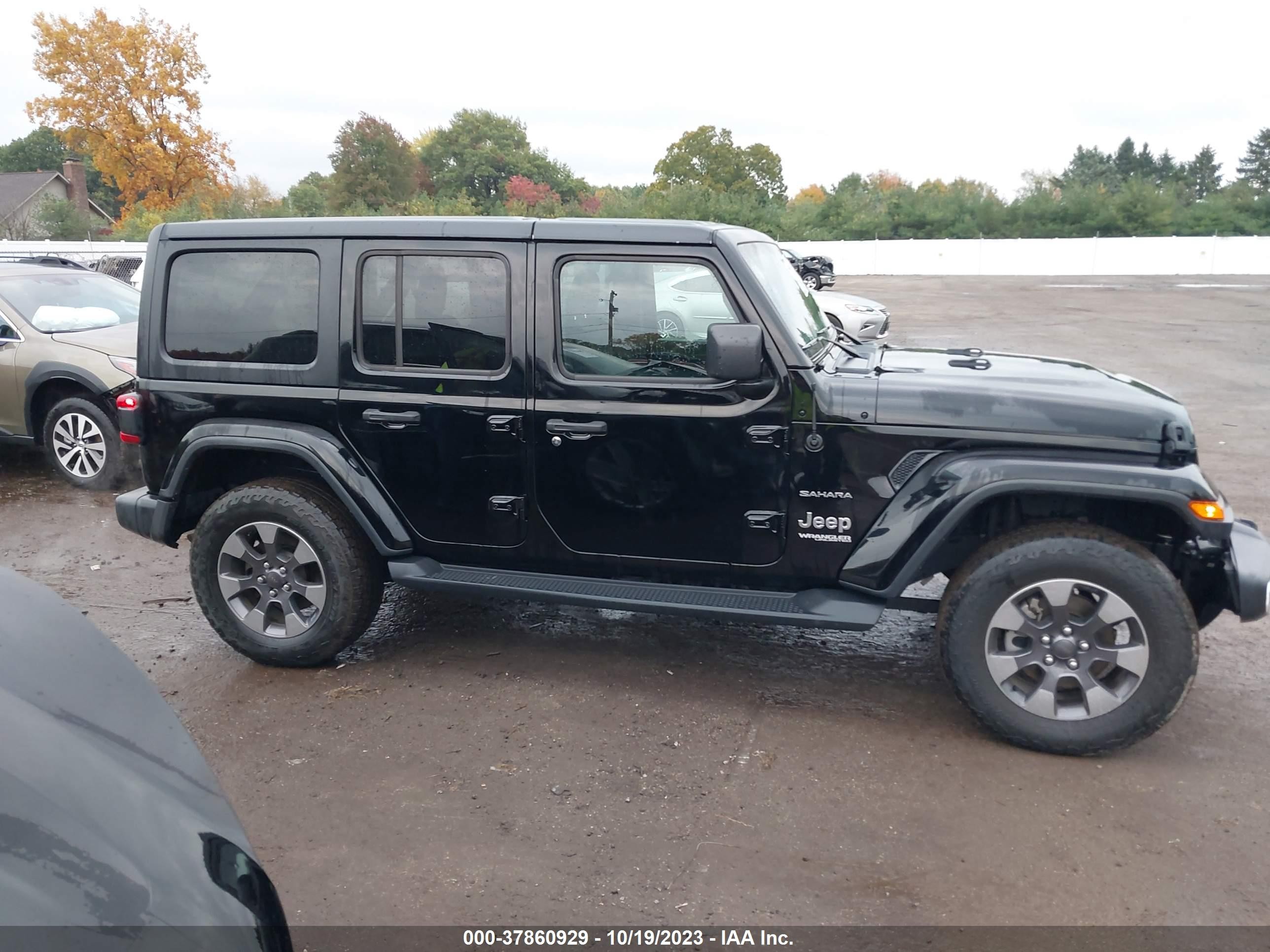 Photo 12 VIN: 1C4HJXEG3JW115009 - JEEP WRANGLER 