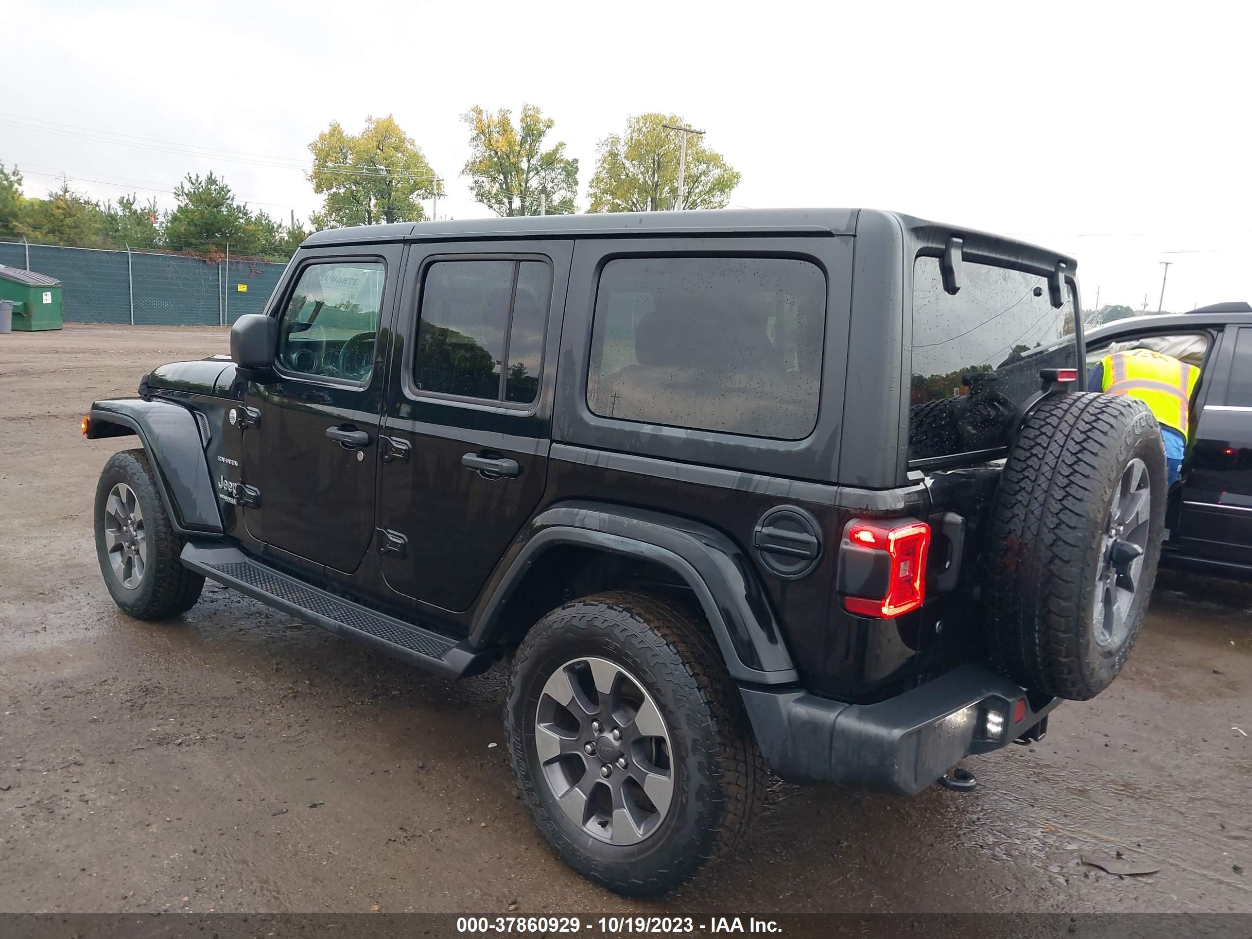 Photo 2 VIN: 1C4HJXEG3JW115009 - JEEP WRANGLER 