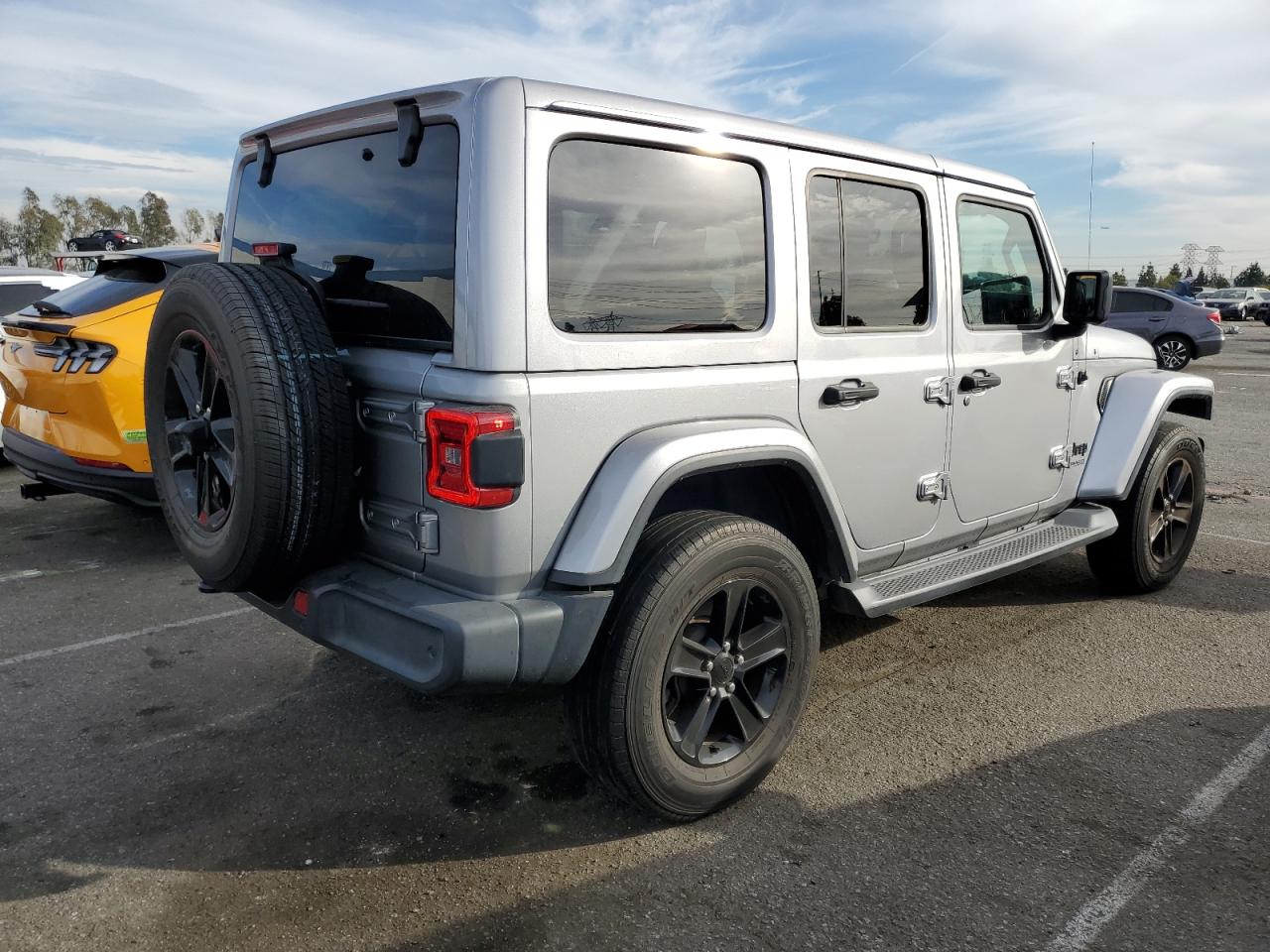 Photo 2 VIN: 1C4HJXEG3LW211323 - JEEP WRANGLER 