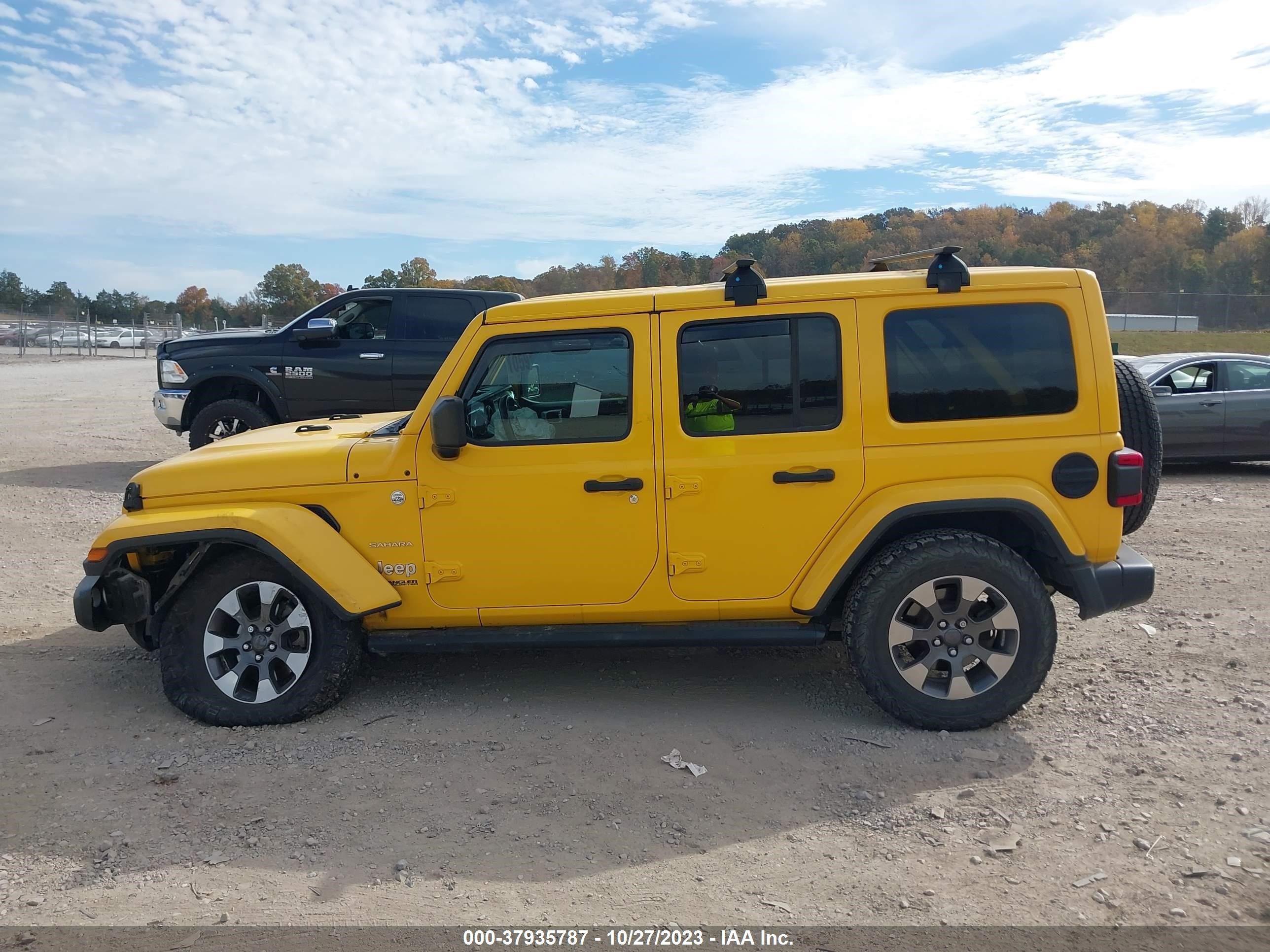 Photo 14 VIN: 1C4HJXEG4KW509877 - JEEP WRANGLER 