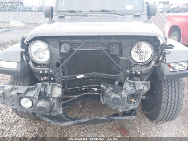 Photo 5 VIN: 1C4HJXEG6JW141670 - JEEP WRANGLER UNLIMITED 