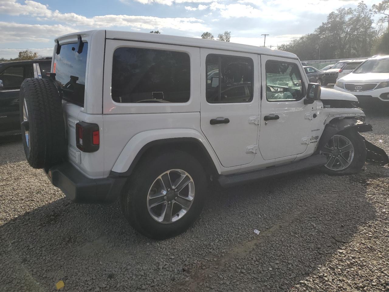 Photo 3 VIN: 1C4HJXEG6KW513896 - JEEP WRANGLER 