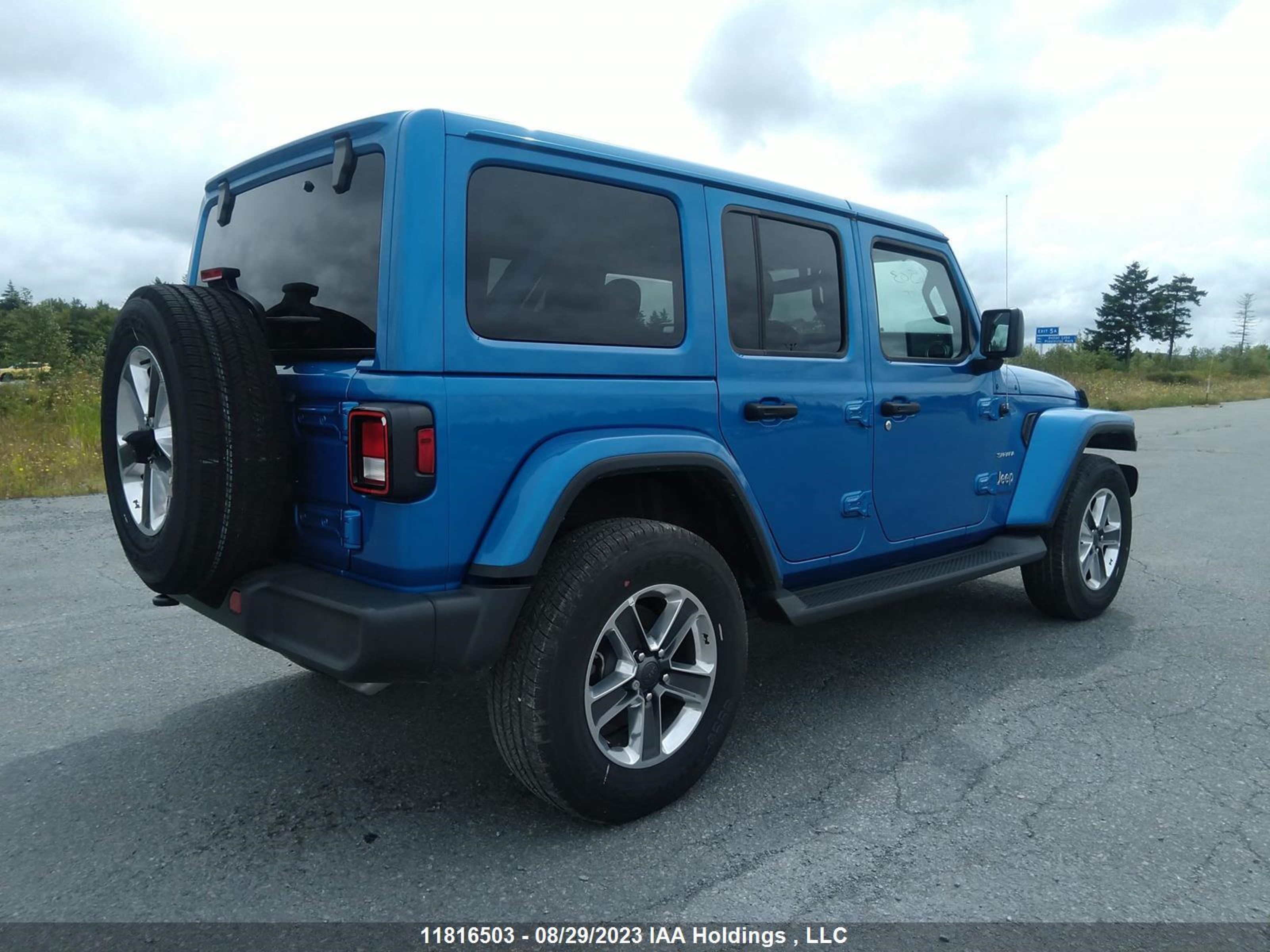 Photo 3 VIN: 1C4HJXEG8NW251108 - JEEP WRANGLER 