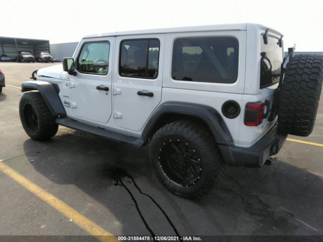 Photo 2 VIN: 1C4HJXEG9JW124118 - JEEP WRANGLER UNLIMITED 