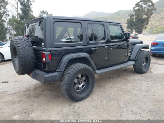 Photo 3 VIN: 1C4HJXEGXJW141946 - JEEP WRANGLER UNLIMITED 