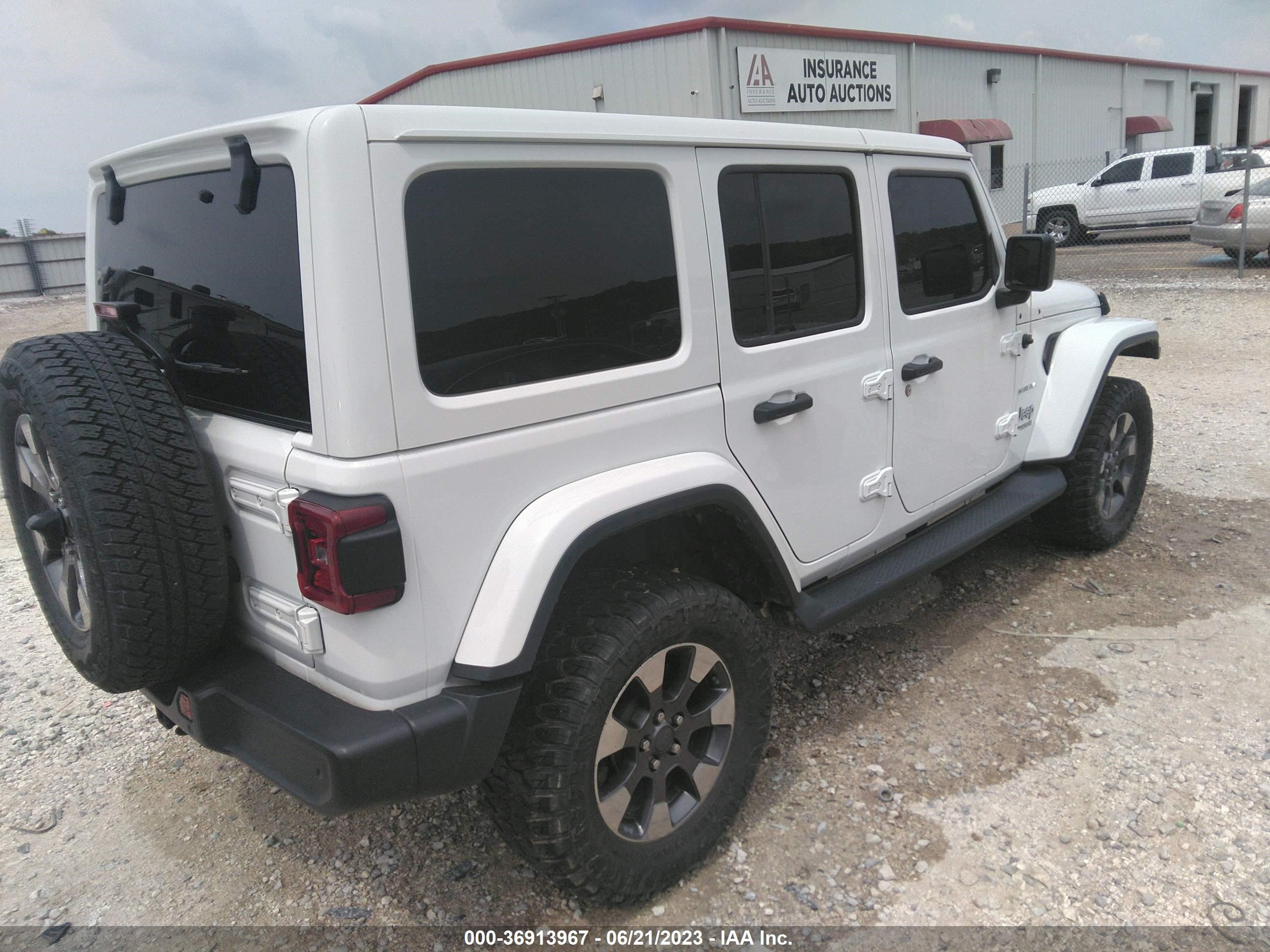 Photo 3 VIN: 1C4HJXEGXKW608137 - JEEP WRANGLER 