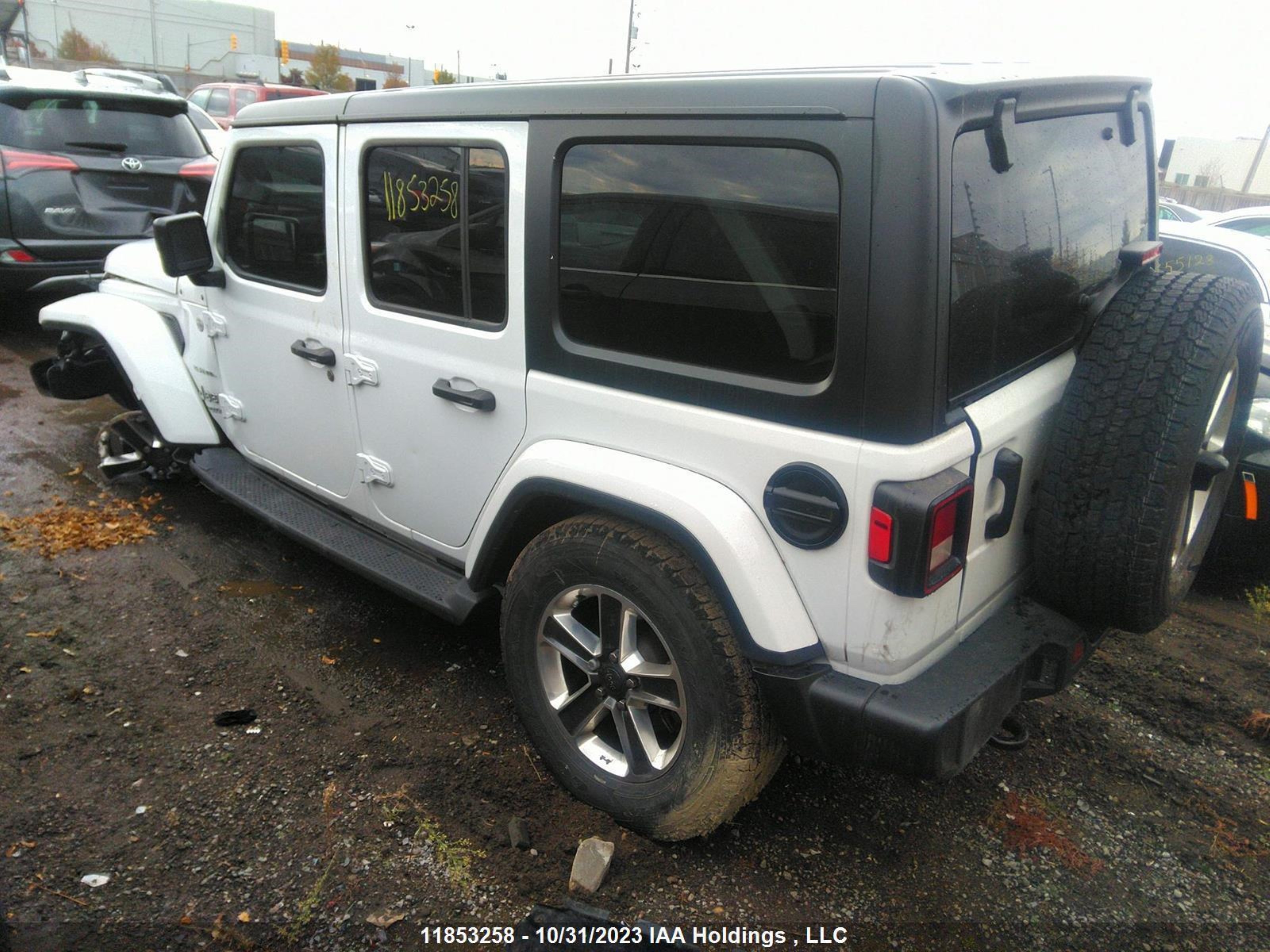 Photo 2 VIN: 1C4HJXEN1MW813380 - JEEP WRANGLER 