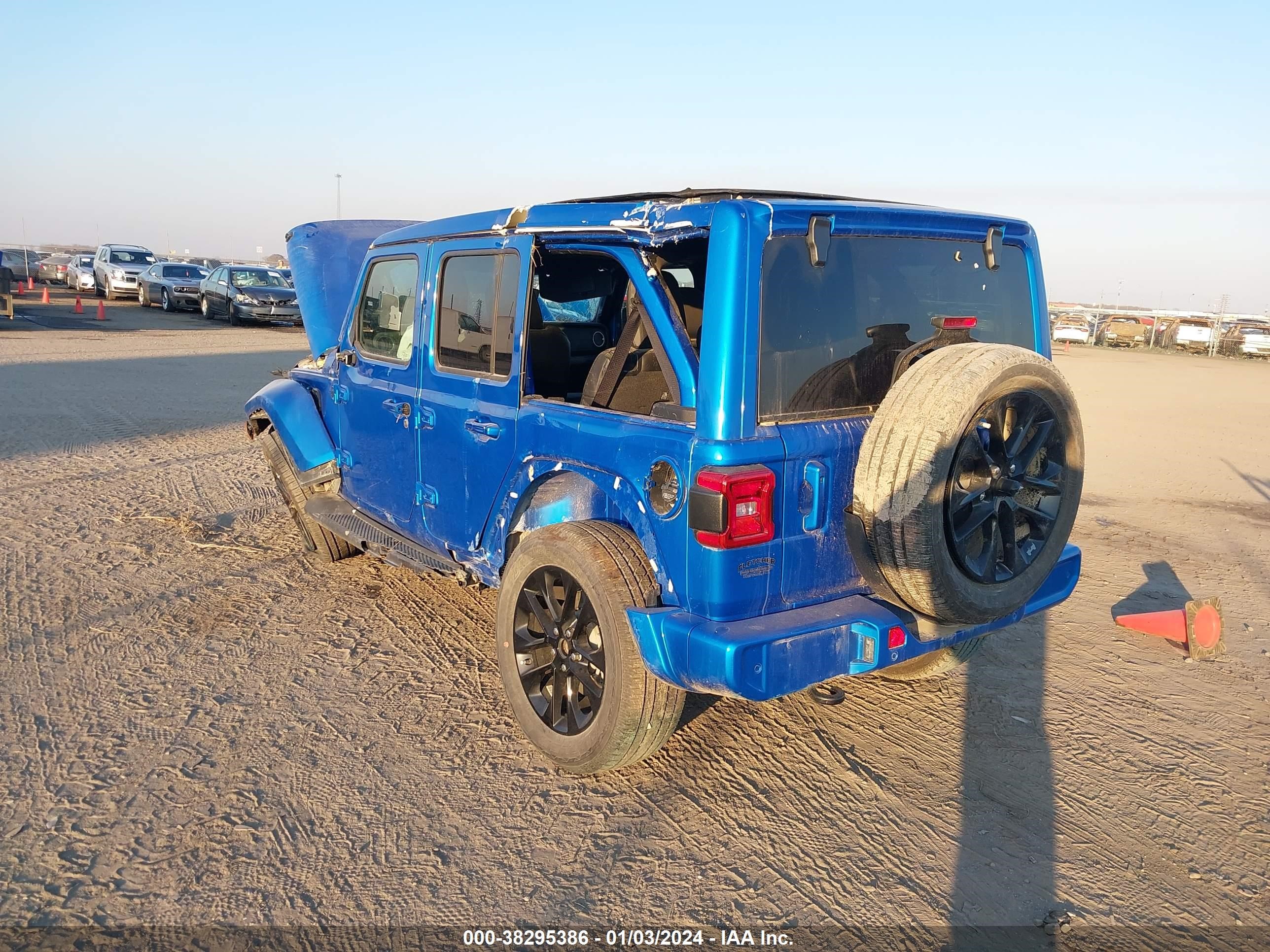 Photo 2 VIN: 1C4HJXEN1PW668457 - JEEP WRANGLER 