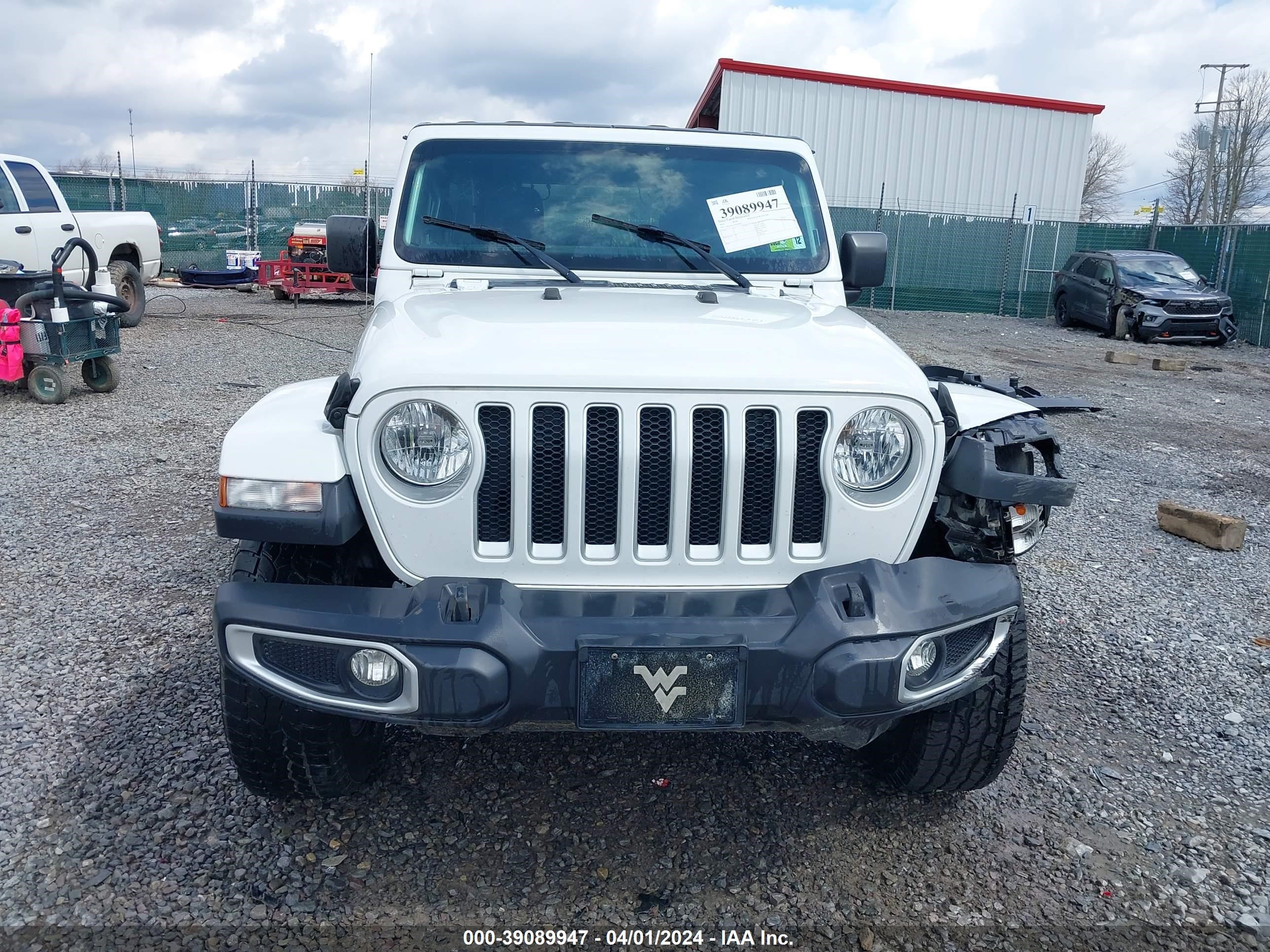 Photo 12 VIN: 1C4HJXEN2KW600483 - JEEP WRANGLER 