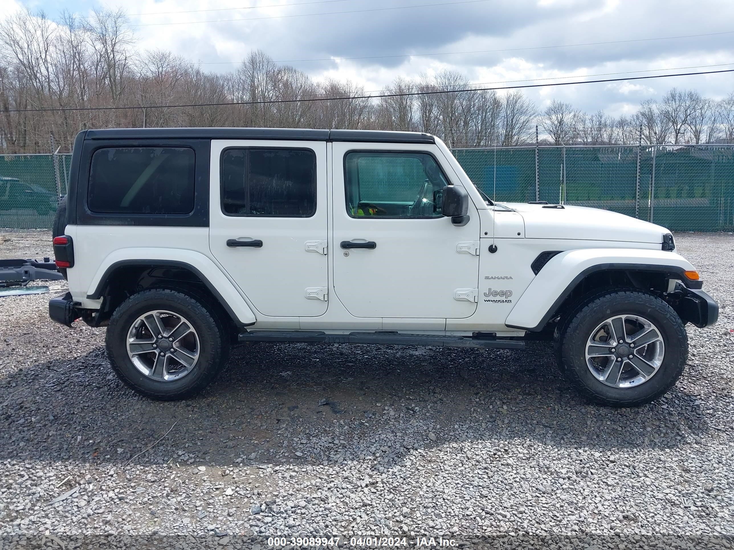 Photo 13 VIN: 1C4HJXEN2KW600483 - JEEP WRANGLER 