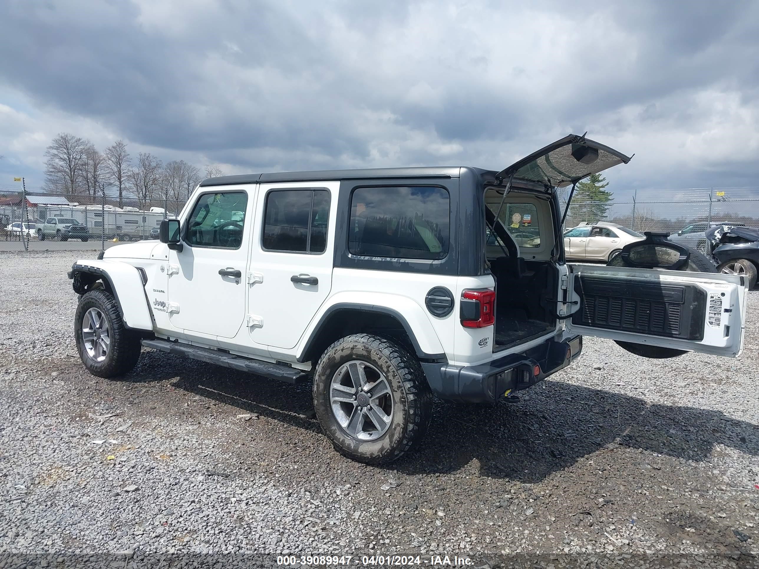 Photo 2 VIN: 1C4HJXEN2KW600483 - JEEP WRANGLER 