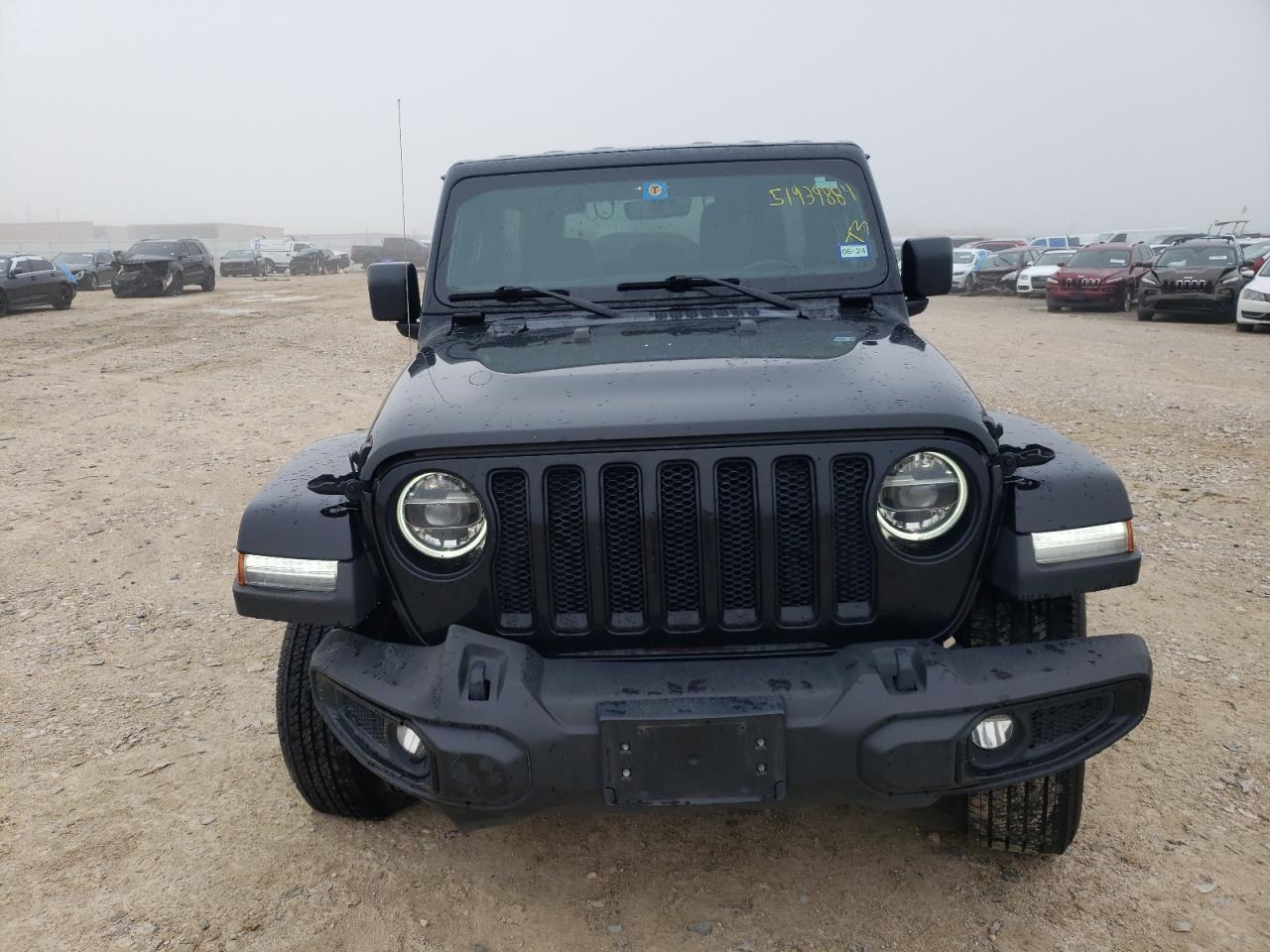 Photo 4 VIN: 1C4HJXEN2LW135687 - JEEP WRANGLER 