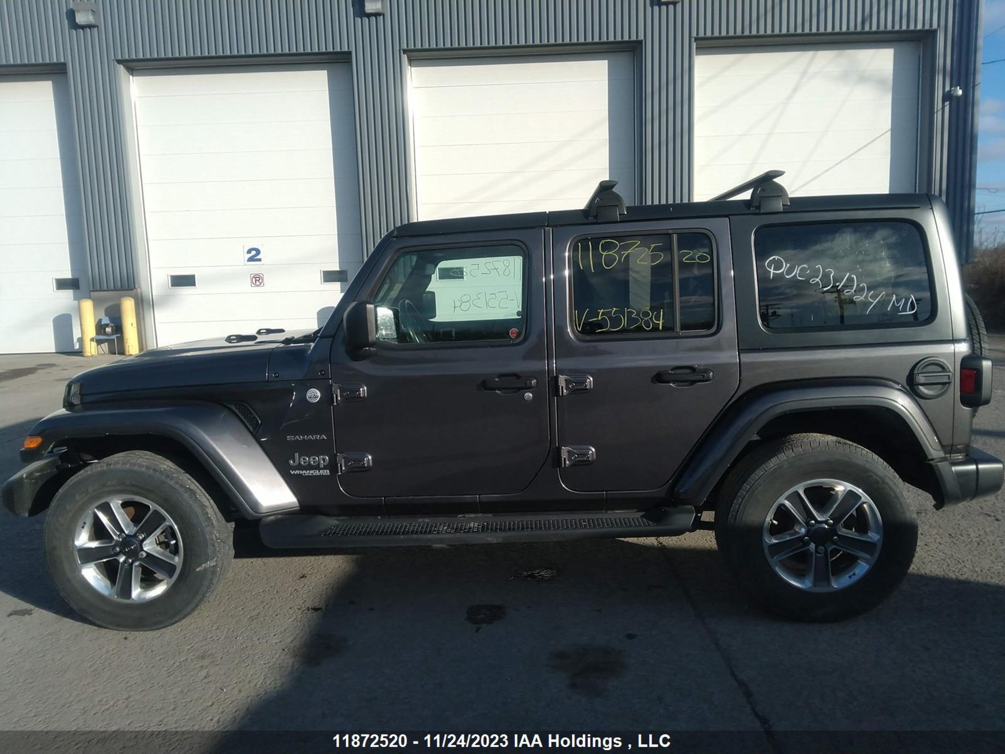 Photo 11 VIN: 1C4HJXEN2MW551384 - JEEP WRANGLER 