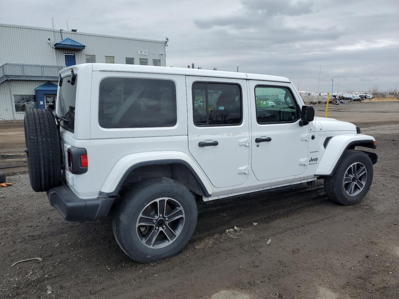 Photo 2 VIN: 1C4HJXEN2PW606954 - JEEP WRANGLER 