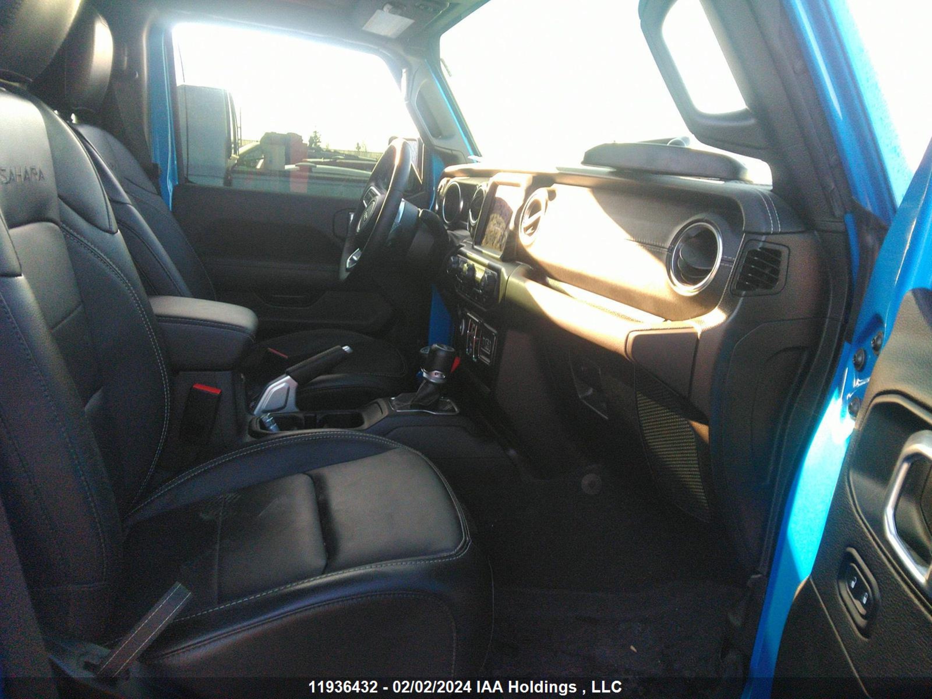 Photo 4 VIN: 1C4HJXEN5NW213785 - JEEP WRANGLER 