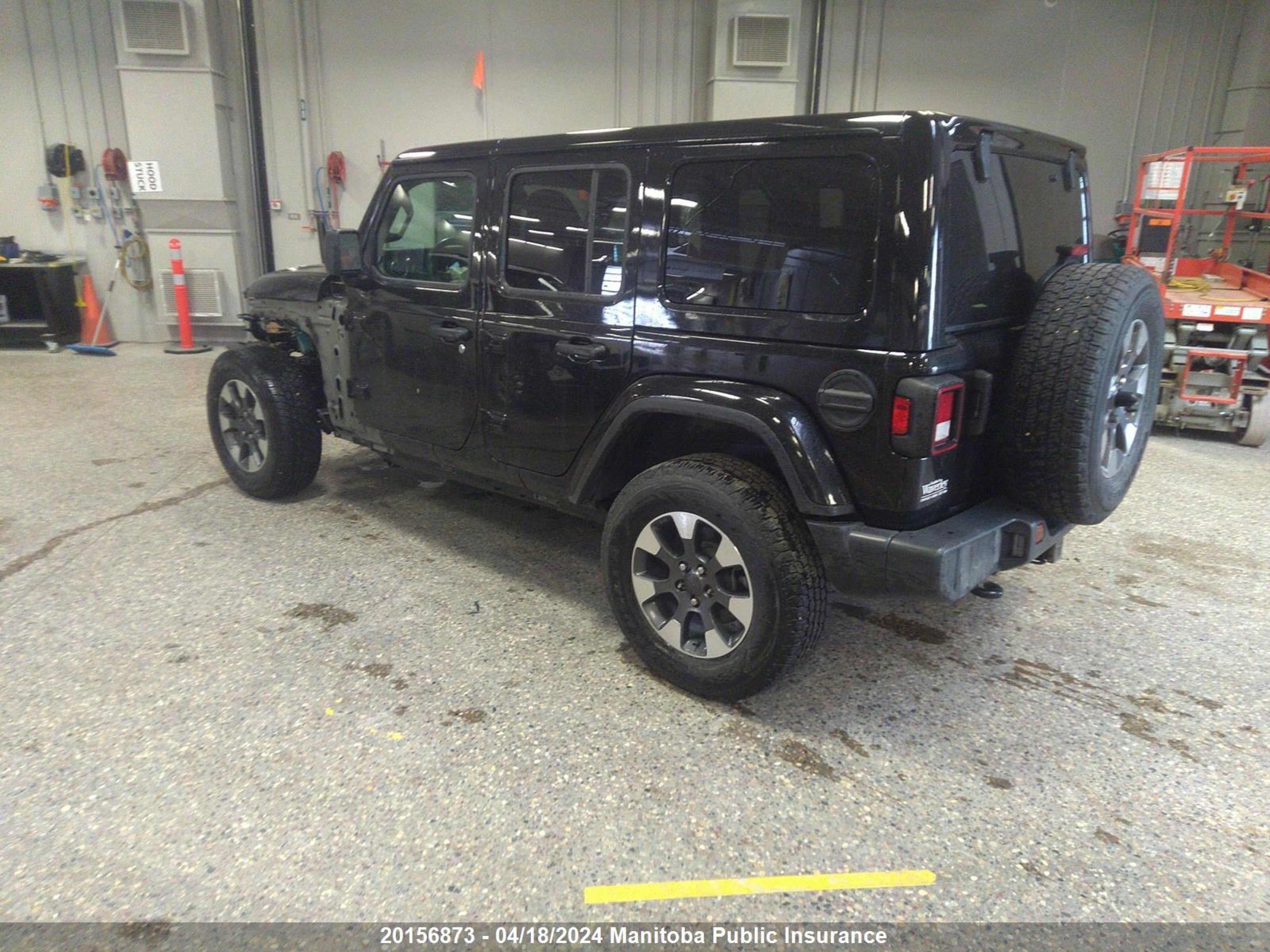 Photo 2 VIN: 1C4HJXEN7MW823685 - JEEP WRANGLER 