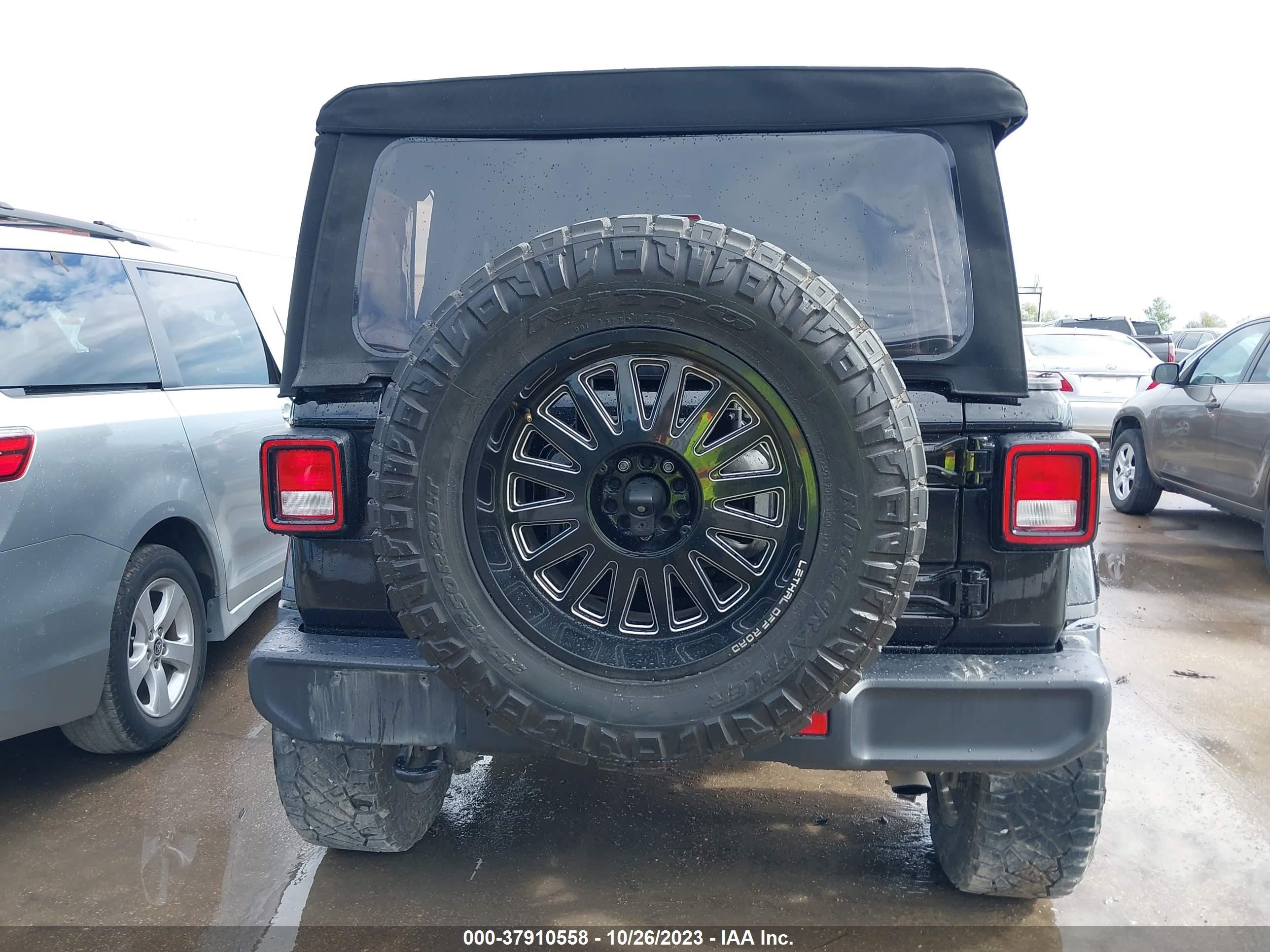 Photo 15 VIN: 1C4HJXEN8JW331534 - JEEP WRANGLER 