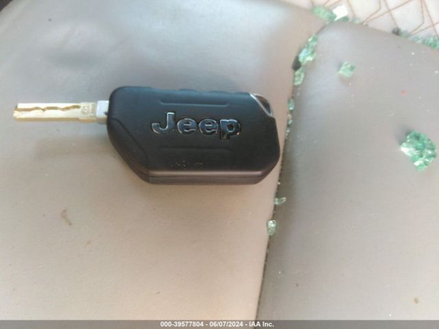 Photo 8 VIN: 1C4HJXEN8MW849454 - JEEP WRANGLER 