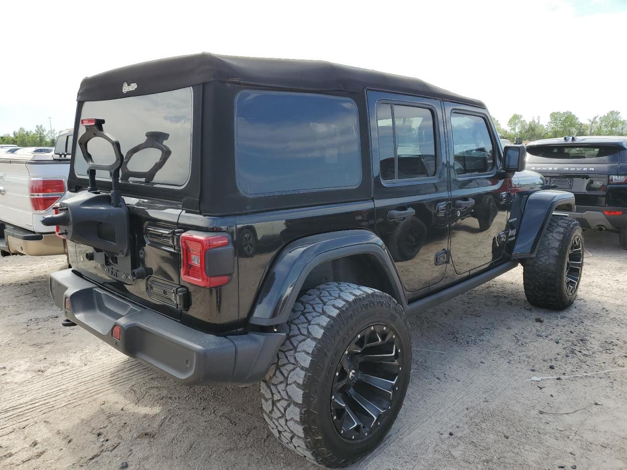 Photo 3 VIN: 1C4HJXEN9KW595962 - JEEP WRANGLER 