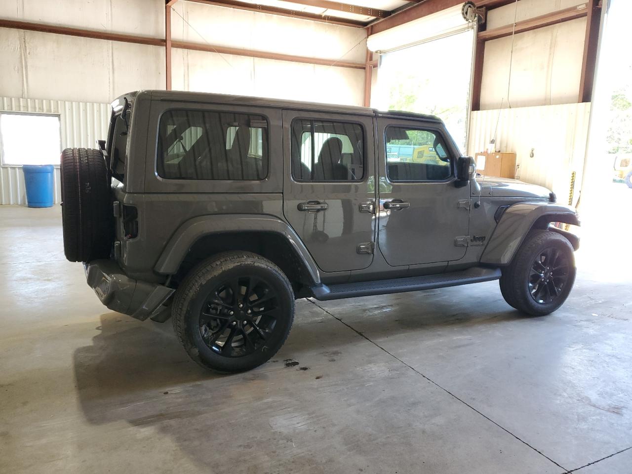 Photo 2 VIN: 1C4HJXENXNW106361 - JEEP WRANGLER 