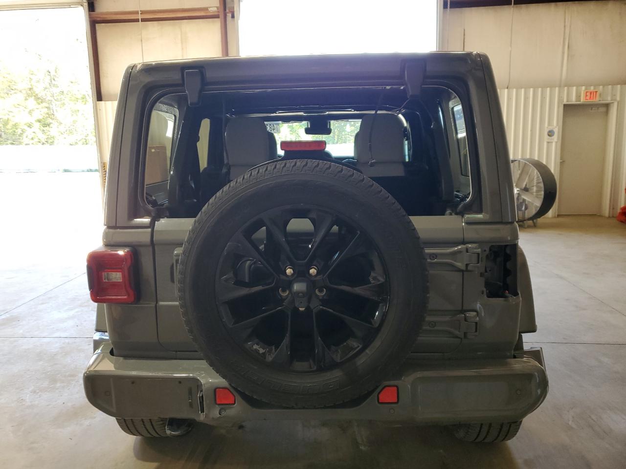 Photo 5 VIN: 1C4HJXENXNW106361 - JEEP WRANGLER 